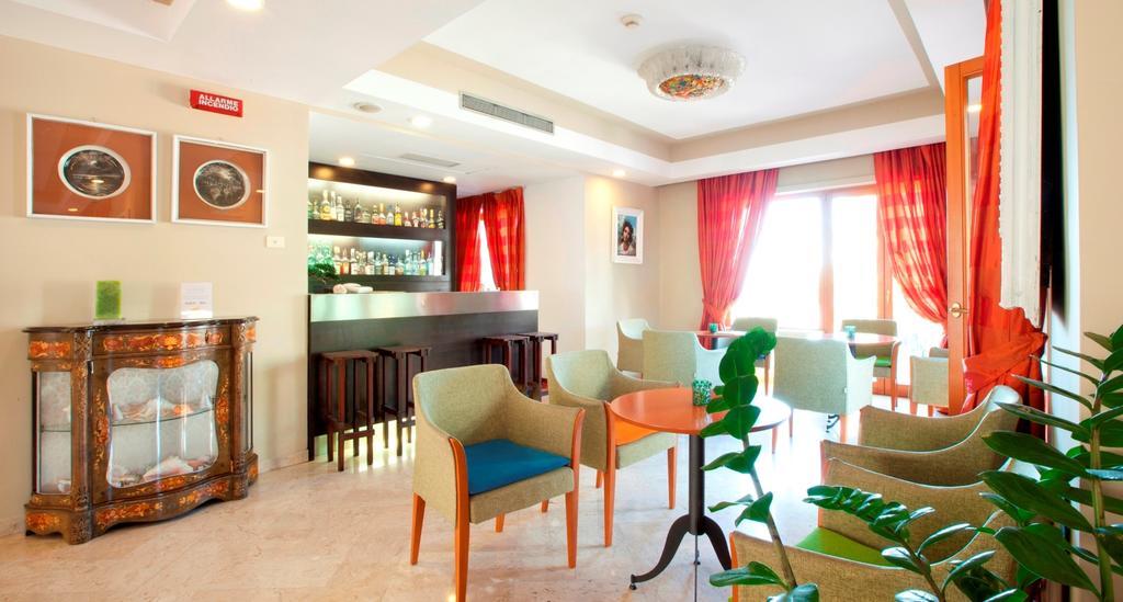 Hotel Tirrenia Сорренто Экстерьер фото
