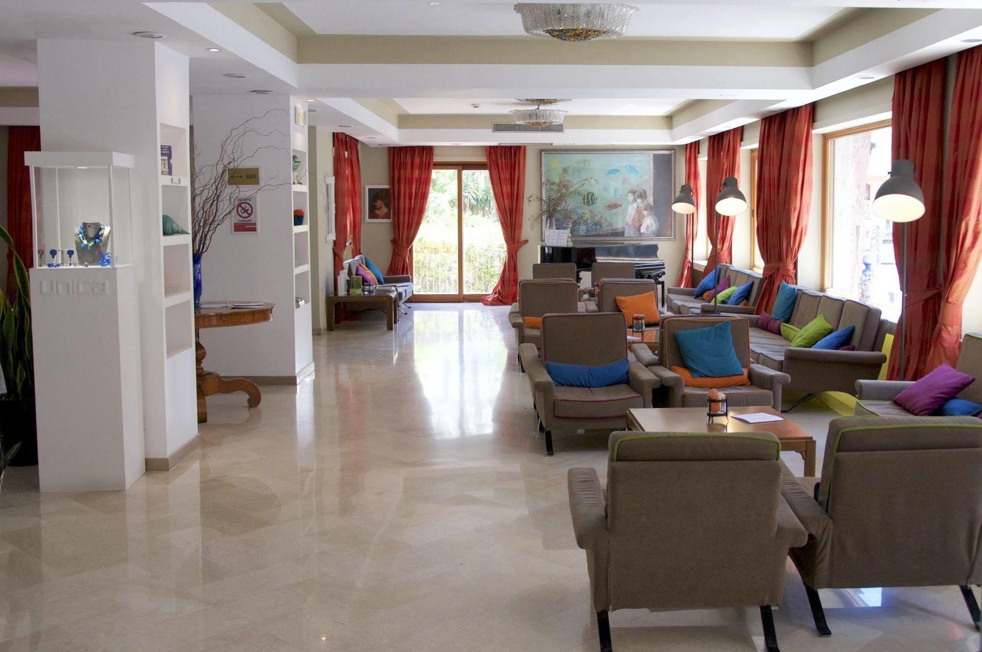 Hotel Tirrenia Сорренто Экстерьер фото