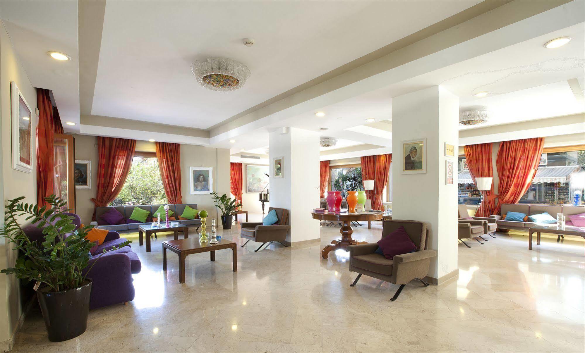 Hotel Tirrenia Сорренто Экстерьер фото